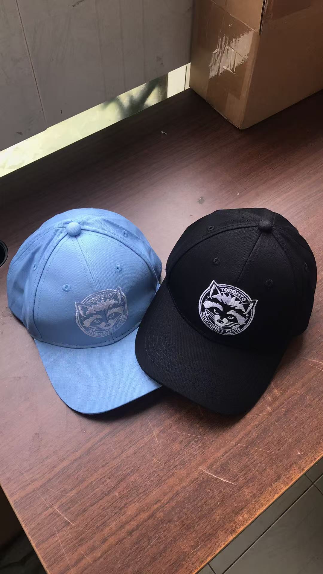 9a760283831b409fd6d543a5b4d61622 OEM customized baseball cap, pure cotton sports cap, embroidered logo - Image 1