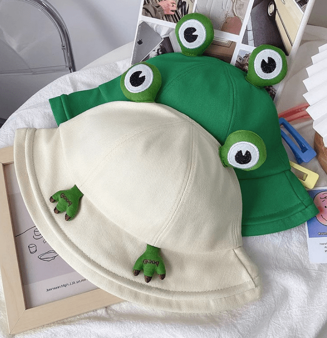 Frog bucket hat